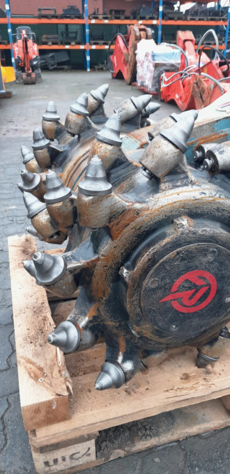 Frezarka do betonu Frezarka rotacyjna ROCKWHEEL D 20 Frezarka doczepiana