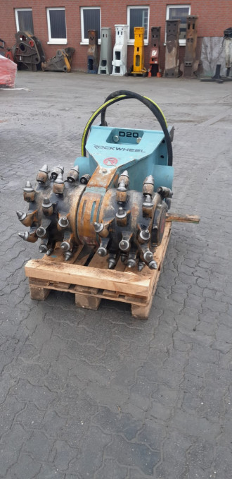 Frezarka do betonu Frezarka rotacyjna ROCKWHEEL D 20 Frezarka doczepiana