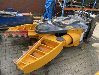 Abbruchzange Indeco IMP 45 Schnellwechsler Oilquick OQ90 