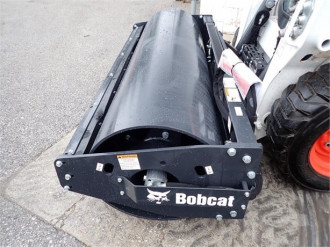 Bobcat 80 SMOOTH Anbauvibrationswalze Walze Vibrationswalze 