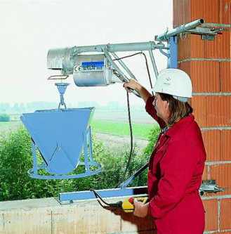 Schwenkarmaufzug Geda Star 150 