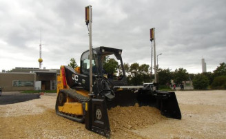 JCB 225 T Robbot mit Planierschild Lasersteuerung Schwäbisch Gmünd