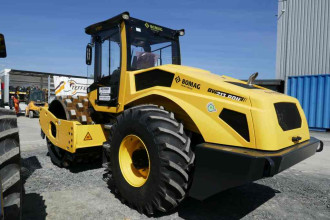 Zagęszczarka Bomag BW 213 PDH-5