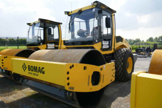 Walzenzug Bomag BW 213 DH-5 Weißenfels