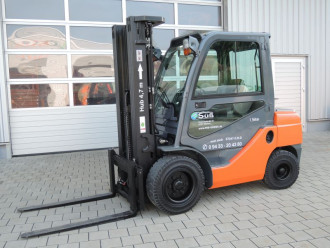 Diesel Gabelstapler Toyota 02-8FDF30 Hubmaststapler ST03.0t-47D Weiden in der Oberpfalz