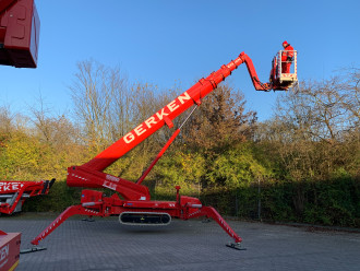 Spezial-Arbeitsbühne mit Kenntenantrieb Witten