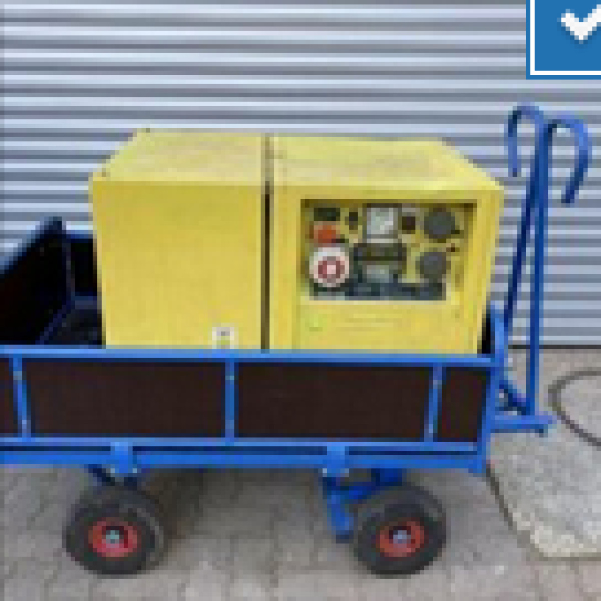 Super Silent Stromerzeuger auf Wagen mit Kraftstoffvorrat und Feuerlöscher 6,5kVa