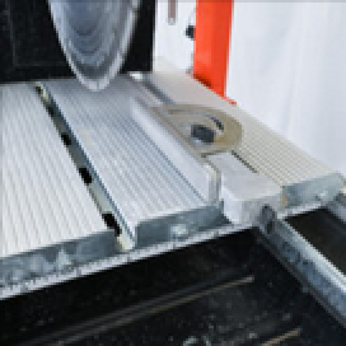 Steintrennsäge Steintrennmaschine Steinschneider 400mm bis 80cm Schnittlänge und 11cm Schnitttiefe, mit Laser inkl. Diamanttrennscheibenabnutzung, 230V, MS400 AL Gölz