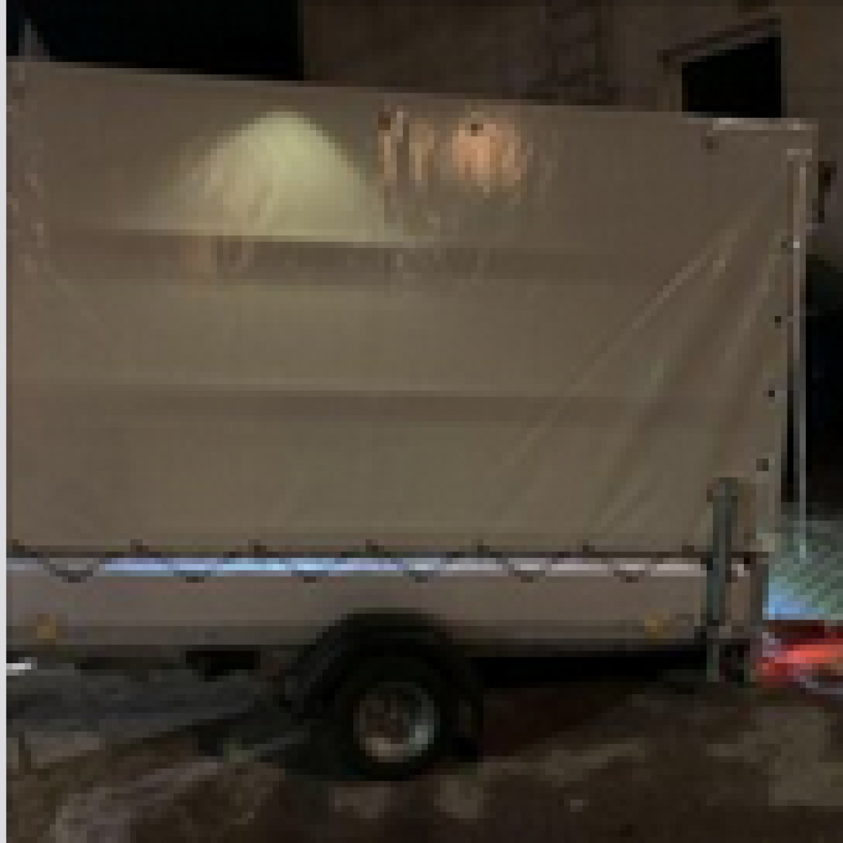 PKW Anhänger 1500kg Tieflader Rampe Vollplane
