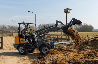 Radlader GIANT G2300 HD 