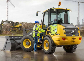 Volvo L 28 F 