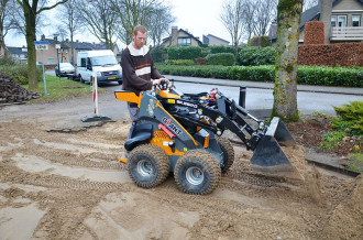 Kompaktlader GIANT SK 252 D - 0.2 m³ 