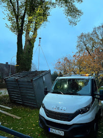 Fahrzeugtransport Wohnwagentransport Bauwagentransport Tinyhome Transport Wohnwagen Bauwagen Auto Motorrad Baumaschinen Autotransport Überführungen