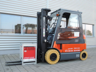 Hubmaststapler Toyota 7FBMF25 Elektrostapler 