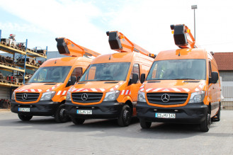 Mercedes Benz Sprinter Kastenwagen mit Versalift 