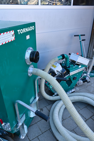 Kugelstrahlmaschine MODUL 200XL und Filteranlage TORNADO B, Klasse M inkl. Magnetwagen 70cm, Fa. Contec