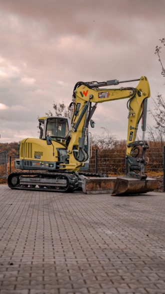 Wacker Neuson ET90 Kettenbagger mit Verstellausleger