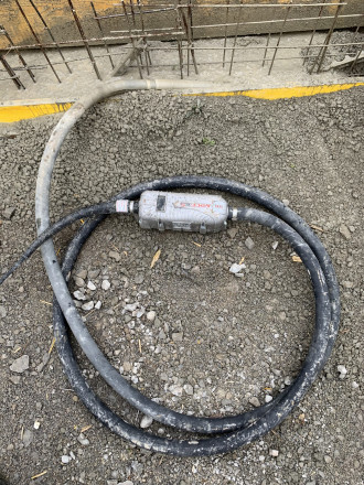 Innenrüttler, Rüttelflasche 50 mm mit integriertem Umformer, Spyder, Vibratec Stuttgart