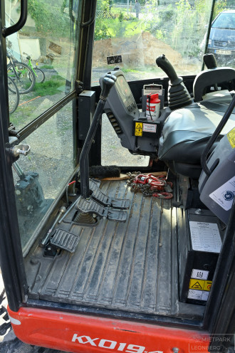 Minikoparka z gumowymi gąsienicami, KX019-4, Kubota, MS01