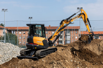 CASE CX65D 6,5t mit Verstellausleger und 6 Wegeschild/ Verstellschild / Tiltschild