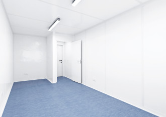 Raumcontainer mit Windfang 6 x 3 m Raum- & Bürocontainer