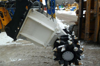 Frezarka górnowrzecionowa, frezarka do płaszczyzn, frezarka uniwersalna BF 600 D5