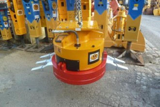 Magnes hydrauliczny Magnes wyburzeniowy HM 8/17 AZ