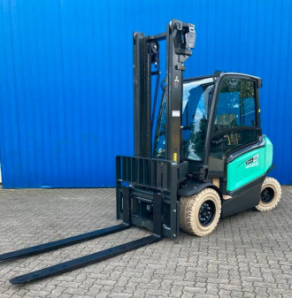 Elektrostapler Mitsubishi FB50CN 5t. Hubhöhe 4000mm 