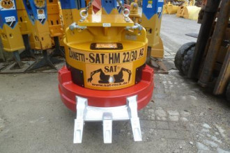 Magnes hydrauliczny do koparek wyburzeniowych HM 22/30 AZ 