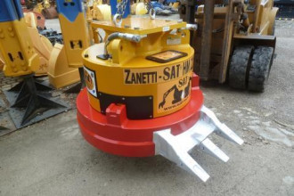 Magnes hydrauliczny do koparek wyburzeniowych HM 22/30 AZ