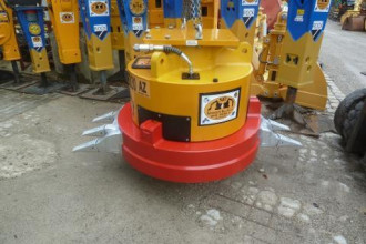 Magnes hydrauliczny do koparek wyburzeniowych HM 22/30 AZ