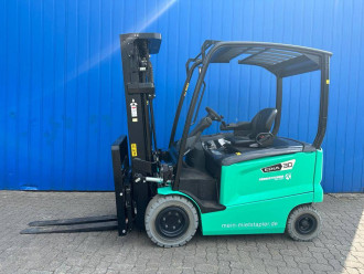 Elektrostapler Mitsubishi FB30ACN Tragkraft 3000kg Hubhöhe 5060mm 