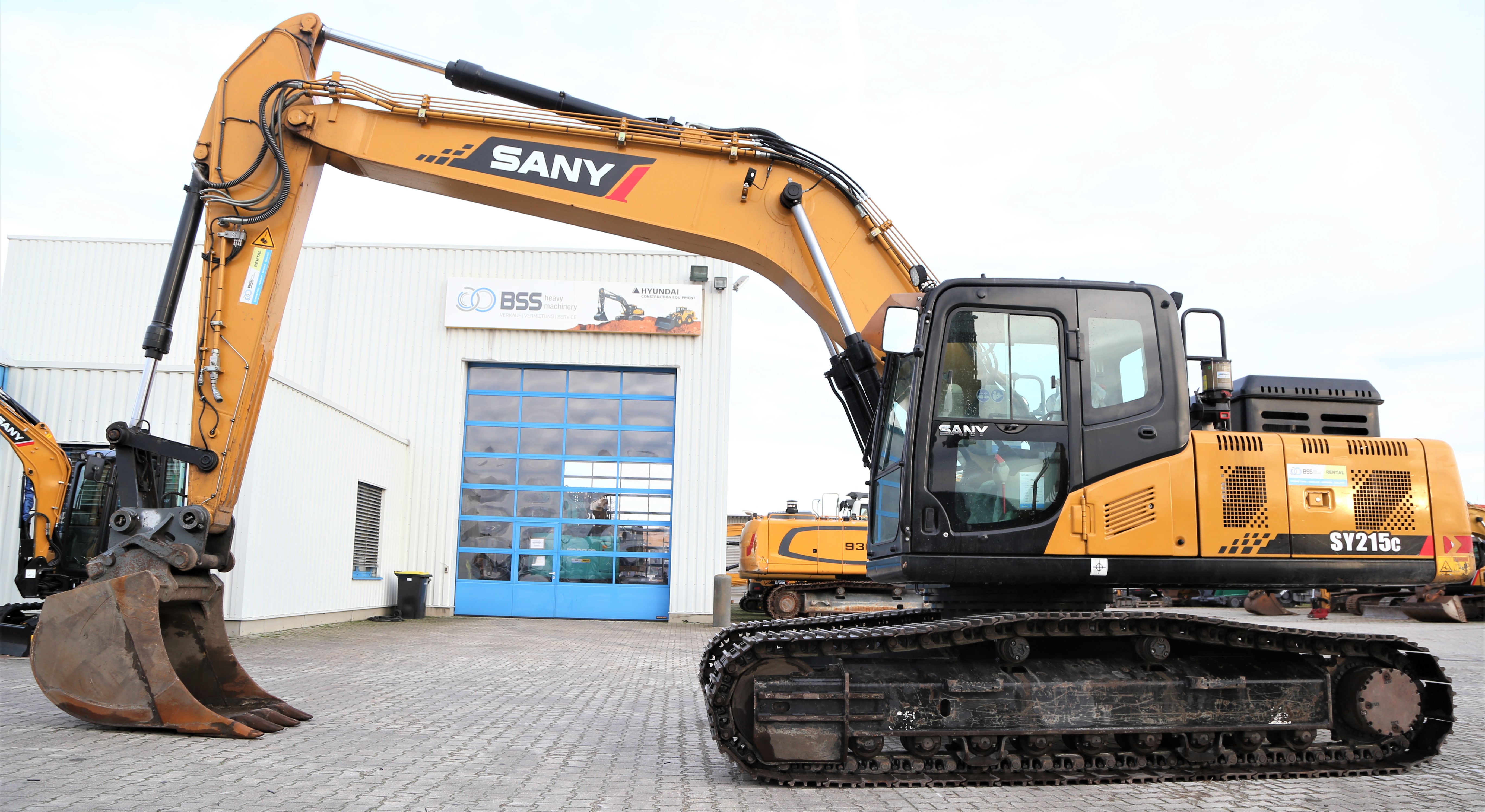 SANY SY215C Raupenbagger mieten