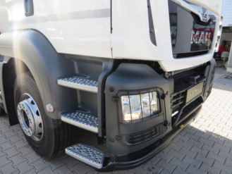 Betonmischer MAN 32.420 8x4 Stetter 9 cbm