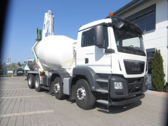 Betonmischer MAN 32.400 8x4 Stetter 9m3