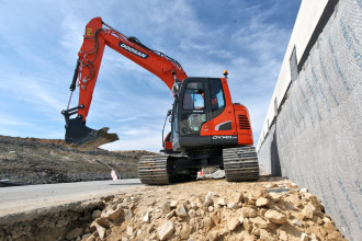 Bagger Doosan DX140 LCR 