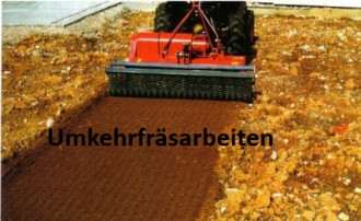 Ciągnik wąskotorowy z osprzętem