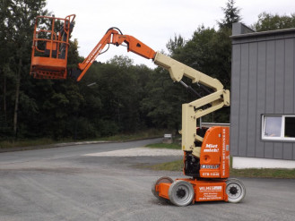 Gelenkteleskopbühne JLG E 300 AJP 