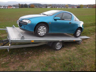 Autotransportanhänger Einachs gebremst Ges.-Gew. 1.800 kg Nutzlast 1200 kg 100 Km Zulassung 