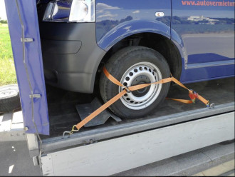 Autotransportanhänger Tandem gebremst m. Hochplane Ges.-Gew. 3.500 kg Nutzlast: 2.500 kg 100 km Zulassung