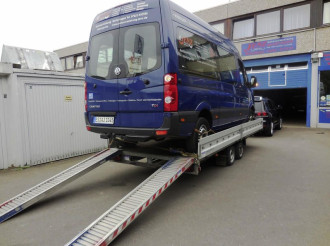 Autotransportanhänger Tandem gebremst Ges.-Gew. 3.500 kg Nutzlast: 2.600 kg 100 km Zulassung