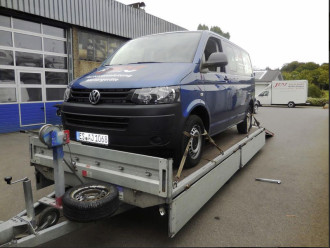 Autotransportanhänger Tandem gebremst Ges.-Gew. 3.500 kg Nutzlast: 2.600 kg 100 km Zulassung
