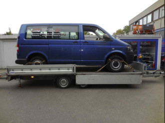 Autotransportanhänger Tandem gebremst Ges.-Gew. 3.500 kg Nutzlast: 2.600 kg 100 km Zulassung