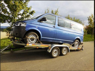 Autotransportanhänger Tandem gebremst Ges.-Gew. 2.700 kg Nutzlast: 2.100 kg 100 Km Zulassung