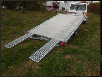 Autotransportanhänger Einachs gebremst Ges.-Gew. 1.800 kg Nutzlast 1200 kg 100 Km Zulassung