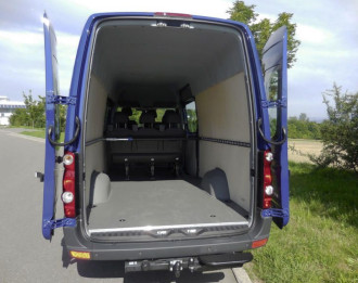 Mercedes Sprinter 315 CDI bzw. VW Crafter Nutzlast 1.250 kg