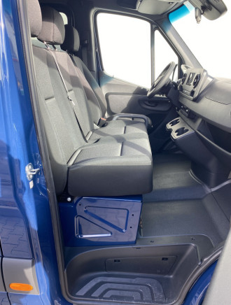 Mercedes-Benz Sprinter 317 CDI bzw.Crafter, mittlerer Radstand 9-Sitzer
