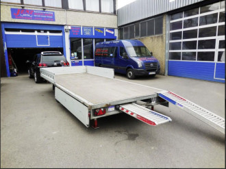 Anhänger Pritsche Tandem Ges.-Gew.: 3.500 kg Nutzlast: 2.760 kg 100 km Zulassung.