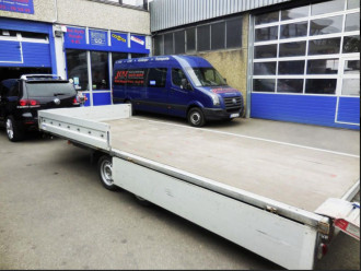 Anhänger Pritsche Tandem Ges.-Gew.: 3.500 kg Nutzlast: 2.760 kg 100 km Zulassung.