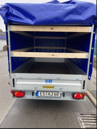 Anhänger Pritsche Plane Ges.-Gew.: 1.500 kg Nutzlast: 1.150 kg  100 KM Zulassung